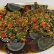 烧椒皮蛋  Preserved Eggs with Chili (Cold Dish) 
