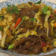 酸包菜炒粉条 Stir Fried Pickled Cabbage with Sweet Potato Vermicelli