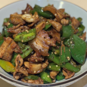 小炒五花肉 Stir Fried Pork Belly with Green Chilli Pepper
